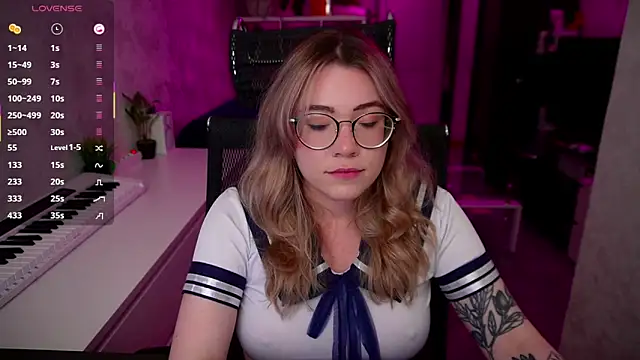 RemyCute online show from September 2025 07:03:02 PM