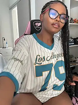 Snapshot of Neelo-Smith chatting on December 2024 05:04:02 AM Neelo-Smith online show from December 2024 05:04:02 AM