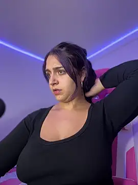 Alicia Ruiz online show from February 2026 01:15:01 AM