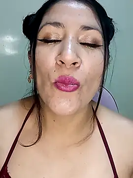 nammy  dirtyhott online show from November 2025 02:06:02 PM
