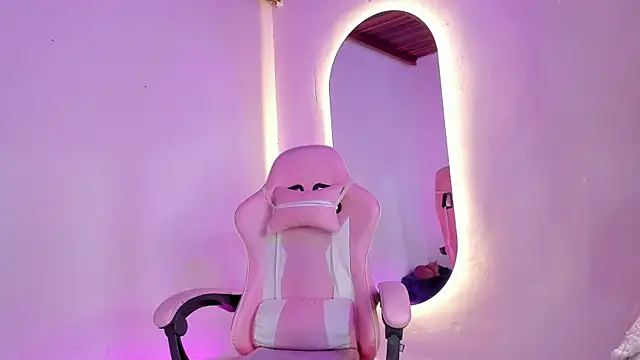  girl fernanda  online show from January 2026 09:46:02 AM