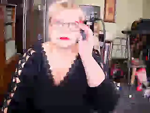 LOLA8888 online show from October 2025 09:41:01 AM