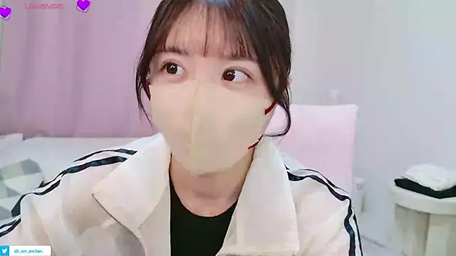 Snapshot of anchan_ chatting on May 2026 01:10:02 PM anchan online show from May 2026 01:10:02 PM