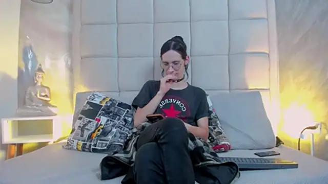 Hecatee 77 online show from November 2025 07:59:01 PM