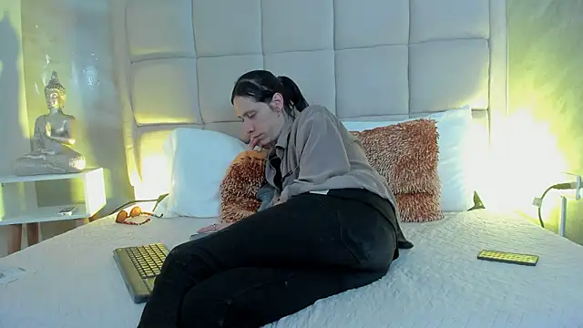 Hecatee 77 online show from February 2026 08:03:02 PM