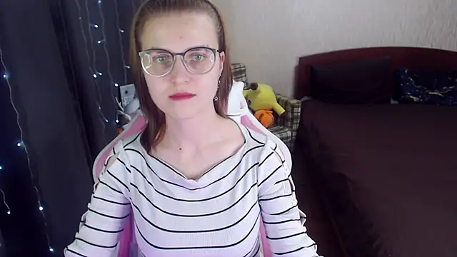 MissBrightShine online show from February 2025 03:52:02 PM