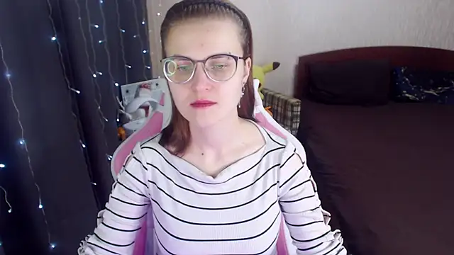 MissBrightShine online show from February 2025 09:43:01 AM