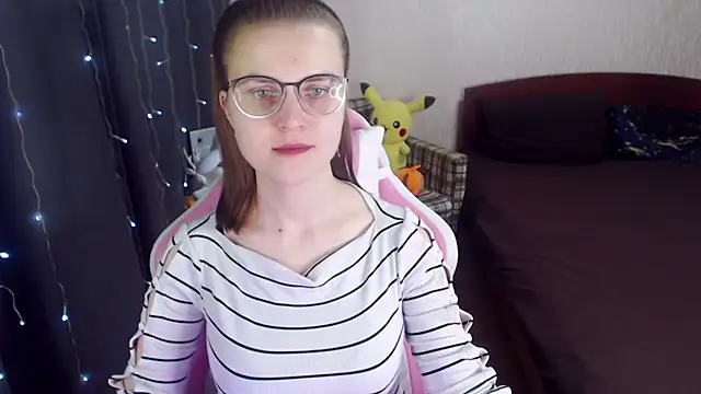 MissBrightShine online show from February 2025 12:48:02 PM