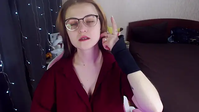 MissBrightShine online show from February 2025 09:52:02 AM