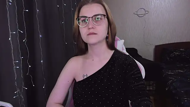 MissBrightShine online show from February 2025 01:24:01 PM