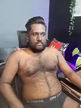 Rayansmith  online show from November 2025 01:10:02 PM