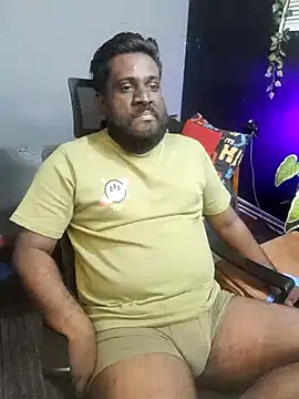 Rayansmith  online show from November 2025 10:21:01 PM