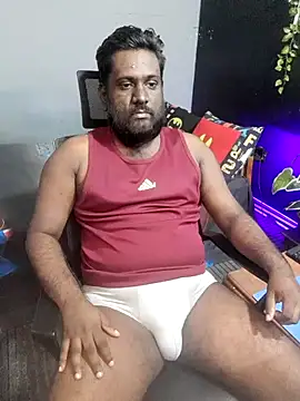 Rayansmith  online show from November 2025 10:43:01 PM