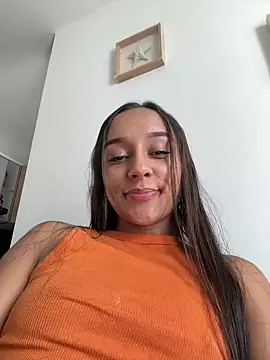 Snapshot of dominantandsubmissiveshow chatting on December 2024 05:05:02 PM dominantandsubmissiveshow online show from December 2024 05:05:02 PM