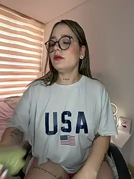 Zoe olsen online show from April 2026 05:50:02 PM