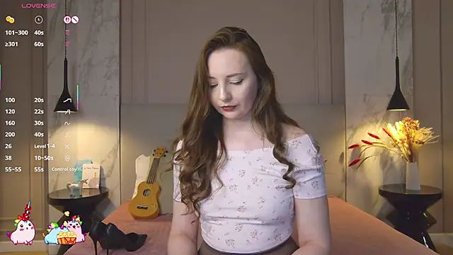 Snapshot of maltii_evans chatting on April 2026 05:10:01 AM maltii evans online show from April 2026 05:10:01 AM