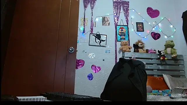 Saray extrovert  online show from December 2024 05:04:01 AM