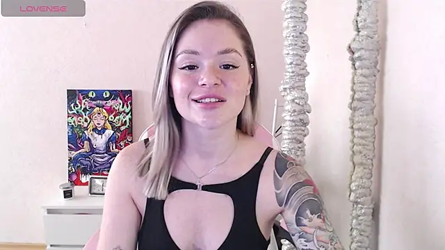 Snapshot of miaacatt chatting on October 2025 09:49:01 AM miaacatt online show from October 2025 09:49:01 AM