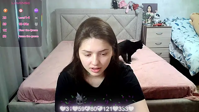Snapshot of juliettkalen chatting on May 2026 04:40:01 AM juliettkalen online show from May 2026 04:40:01 AM
