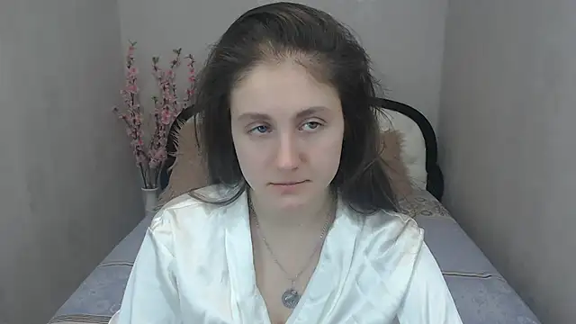 Holliy Cooper online show from February 2025 10:01:02 AM