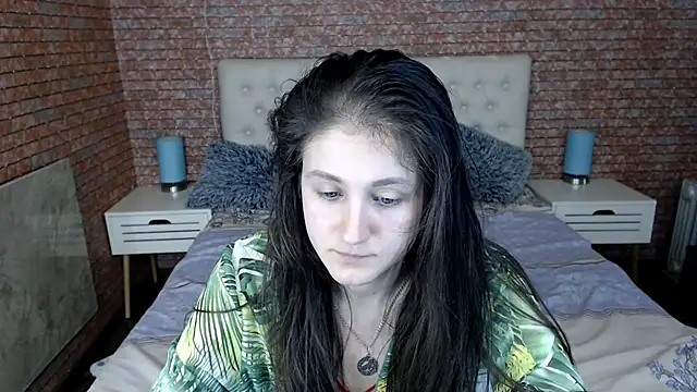 Holliy Cooper online show from March 2025 12:51:01 PM