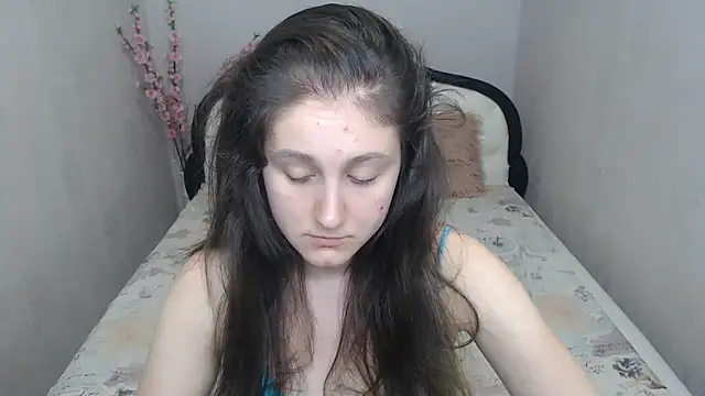 Snapshot of Holliy_Cooper chatting on July 2026 06:52:02 AM Holliy Cooper online show from July 2026 06:52:02 AM