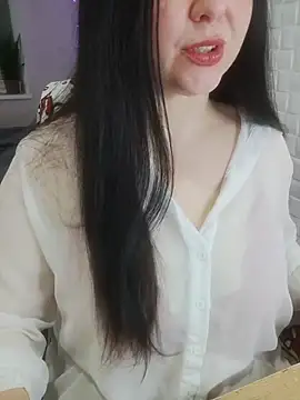 Snapshot of ErikaVlovely chatting on March 2026 08:34:01 PM ErikaVlovely online show from March 2026 08:34:01 PM