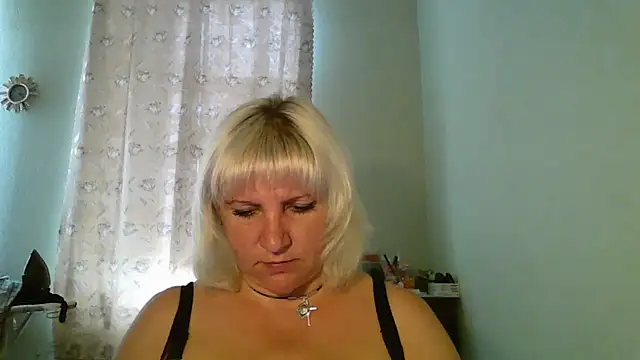 MeilomaWesa online show from September 2025 01:47:01 PM