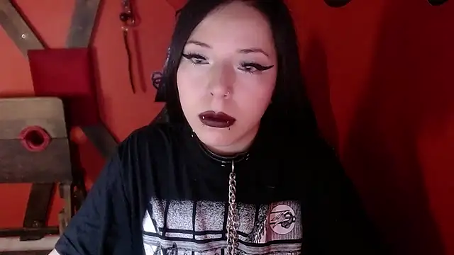 HannaCarrter online show from March 2025 12:07:02 PM