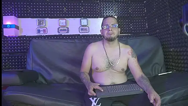 Snapshot of Dulce_yors chatting on January 2025 12:30:01 AM Dulce yors online show from January 2025 12:30:01 AM