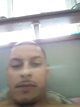 emrehliug12 online show from October 2025 04:52:01 PM