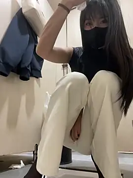 Snapshot of Asia-Lynn chatting on March 2026 12:49:01 PM Asia-Lynn online show from March 2026 12:49:01 PM