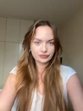 ElenaRebelle online show from April 2026 04:44:02 AM