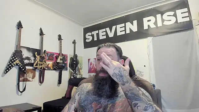 Snapshot of StevenRiseNYC chatting on April 2026 11:30:02 AM StevenRiseNYC online show from April 2026 11:30:02 AM