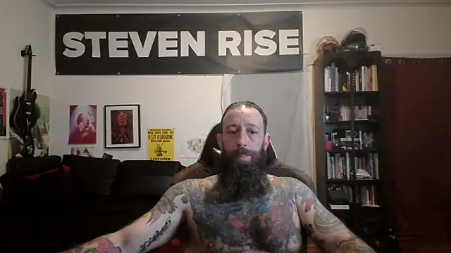 Snapshot of StevenRiseNYC chatting on May 2026 12:19:02 AM StevenRiseNYC online show from May 2026 12:19:02 AM