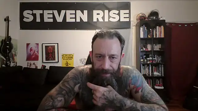 Snapshot of StevenRiseNYC chatting on May 2026 12:49:01 AM StevenRiseNYC online show from May 2026 12:49:01 AM
