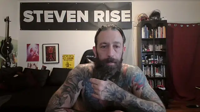 Snapshot of StevenRiseNYC chatting on May 2026 12:53:02 PM StevenRiseNYC online show from May 2026 12:53:02 PM