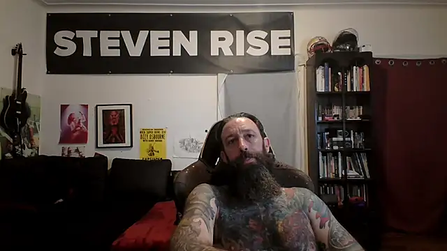 Snapshot of StevenRiseNYC chatting on May 2026 12:02:01 PM StevenRiseNYC online show from May 2026 12:02:01 PM