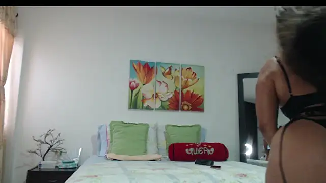 Snapshot of BombasticASSXXX chatting on April 2026 08:58:02 PM BombasticASSXXX online show from April 2026 08:58:02 PM