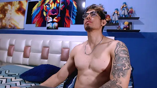 Snapshot of spartan_guy chatting on February 2025 02:26:01 PM spartan guy online show from February 2025 02:26:01 PM