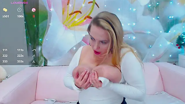 Lilly Diaz online show from January 2025 10:43:01 AM