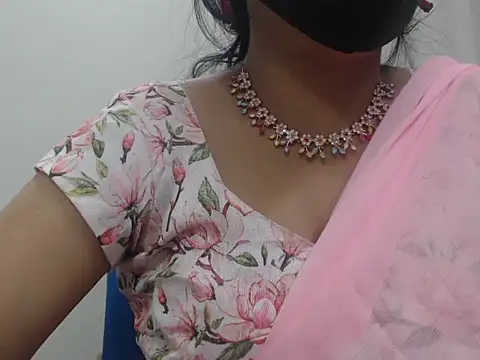 Lovely Siri 23 online show from April 2026 07:58:02 PM