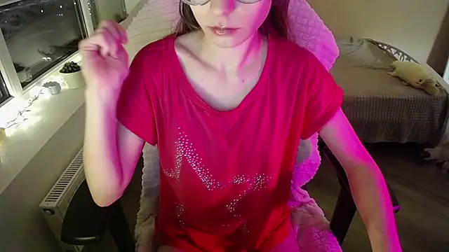 Snapshot of MissLinaDream chatting on May 2026 08:26:01 PM MissLinaDream online show from May 2026 08:26:01 PM