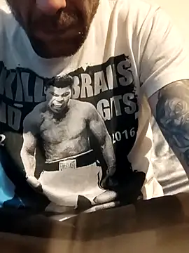 PIercingBoy38 online show from October 2025 03:35:01 PM