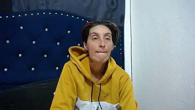 anyu1306 online show from February 2025 06:10:02 AM