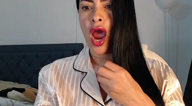 Snapshot of susana07 chatting on January 2025 01:47:01 PM susana07 online show from January 2025 01:47:01 PM
