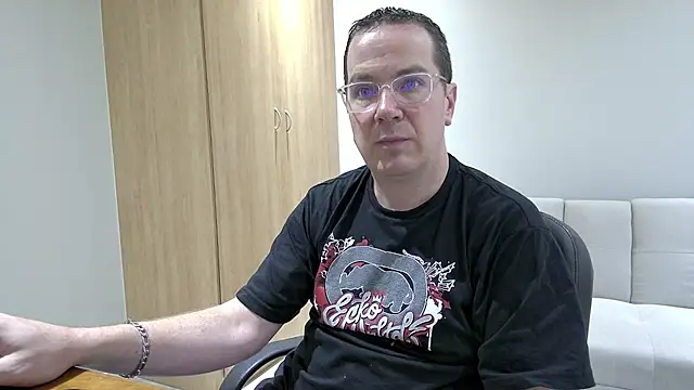 BrettJ81 online show from November 2025 02:51:01 PM