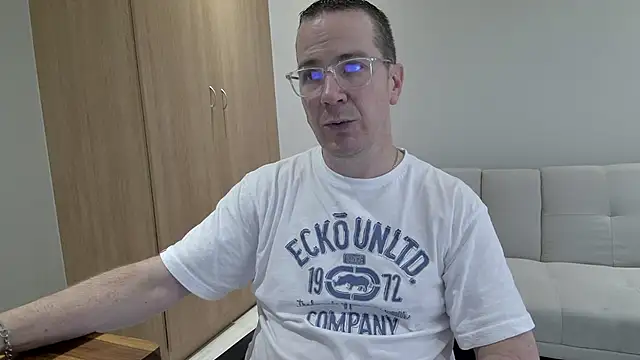 BrettJ81 online show from March 2026 02:06:01 PM