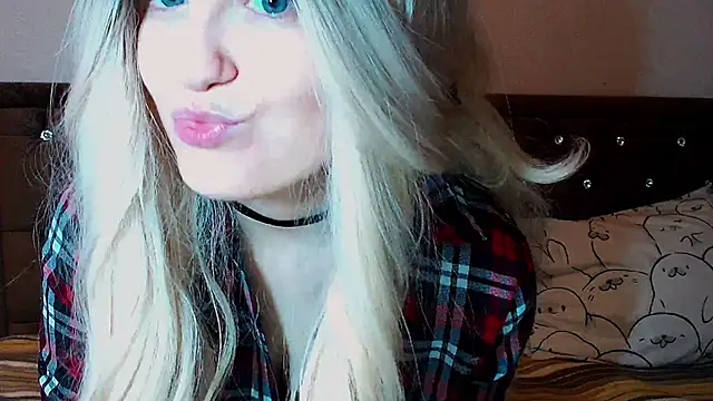 Snapshot of Sara4uu chatting on November 2025 02:21:02 PM Sara4uu online show from November 2025 02:21:02 PM