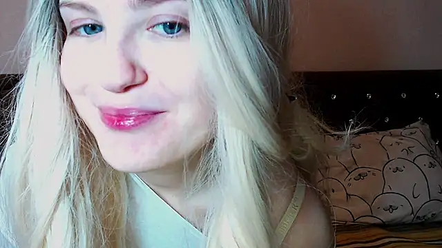 Snapshot of Sara4uu chatting on December 2025 10:26:01 PM Sara4uu online show from December 2025 10:26:01 PM